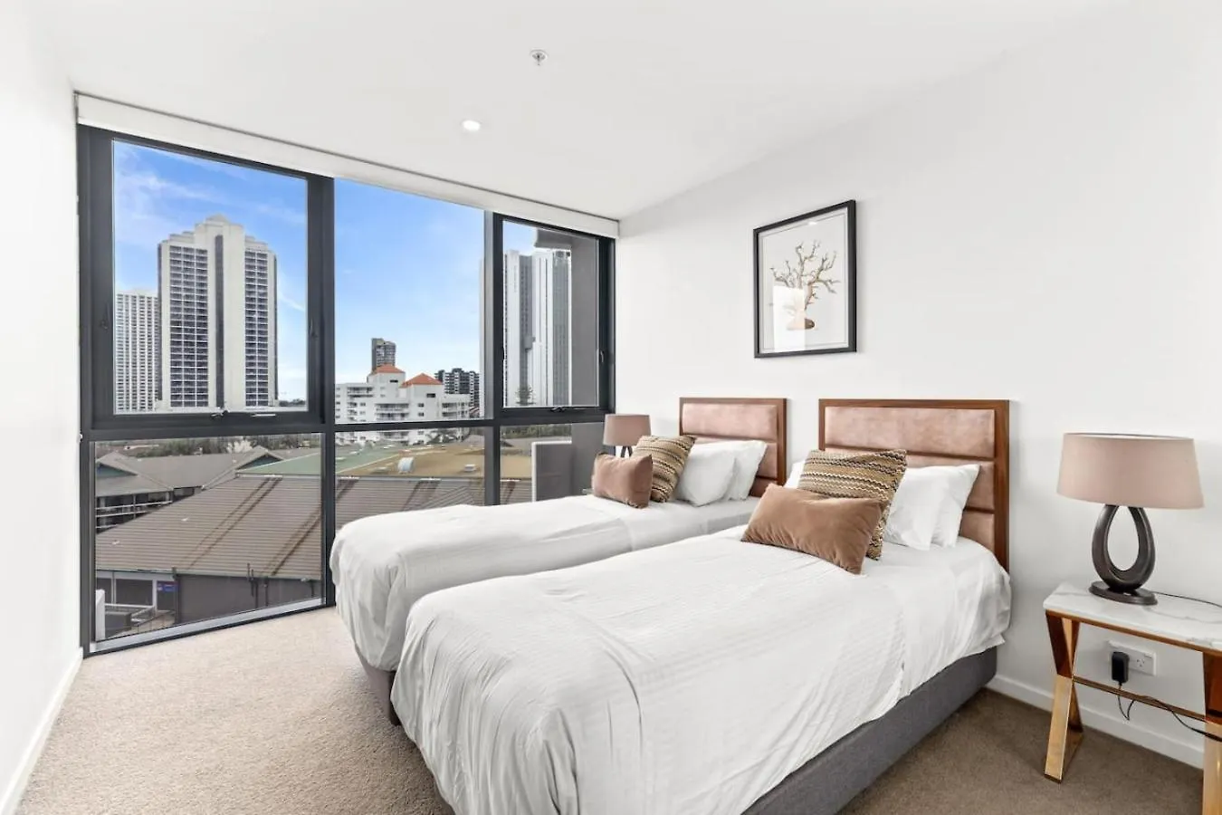 Spacious 2 Bedroom Apartment In Paradise Gold Coast 0*,  Austrálie